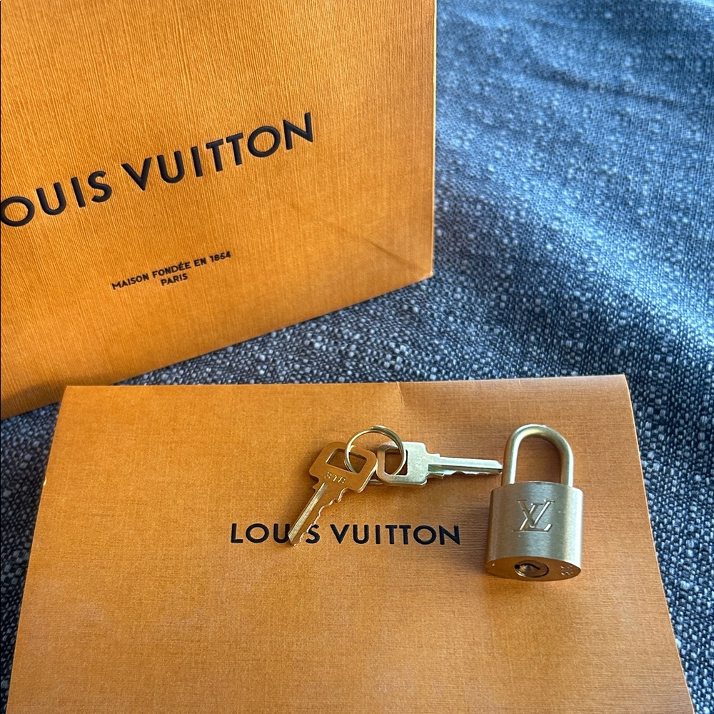 Louis Vuitton Gold Lock and Key Set